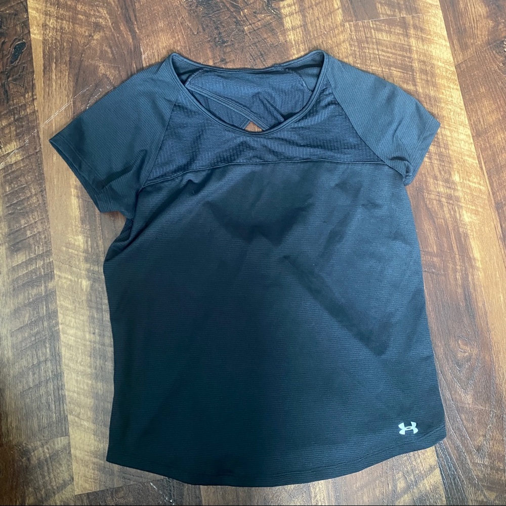 Black under armour shirt